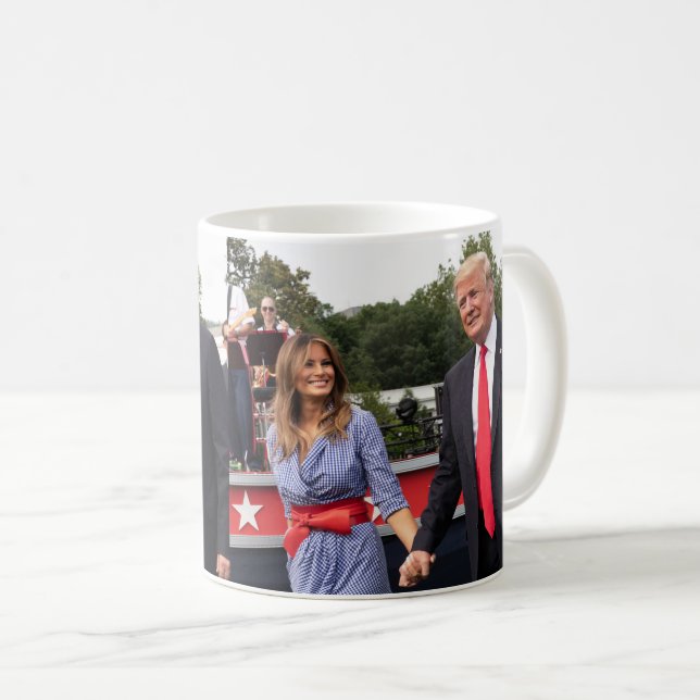 Mug Donald Trump avec première Madame Melania (Devant droit)