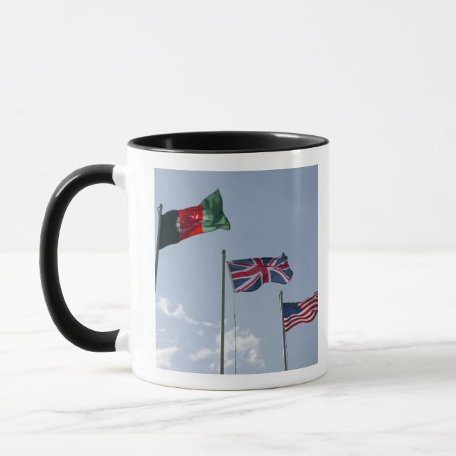 Mug Drapeau du Royaume-Uni entre les drapeaux afghans  (Gauche)