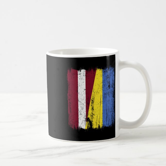 Mug Drapeau moitié Lettonie Ukraine Patrimoine letton  (Droite)