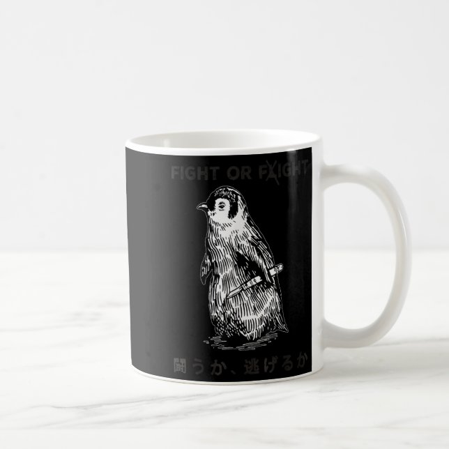 Mug Drôle combat ou de mème de vol Penguin avec coutea (Droite)