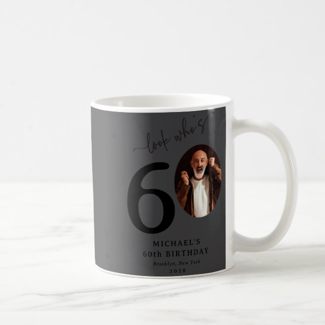 Mug Drôle de regard qui a 60 ans 60e anniversaire styl (Droite)