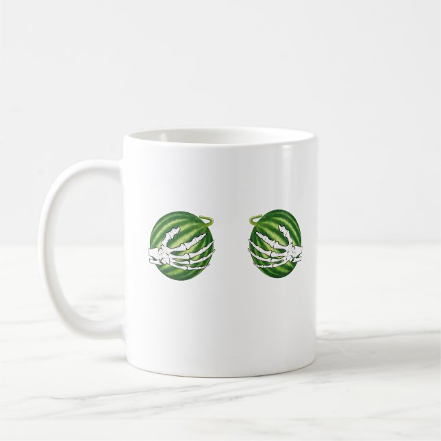 Mug Drôle Halloween Squelette mains tenant Melons (Gauche)