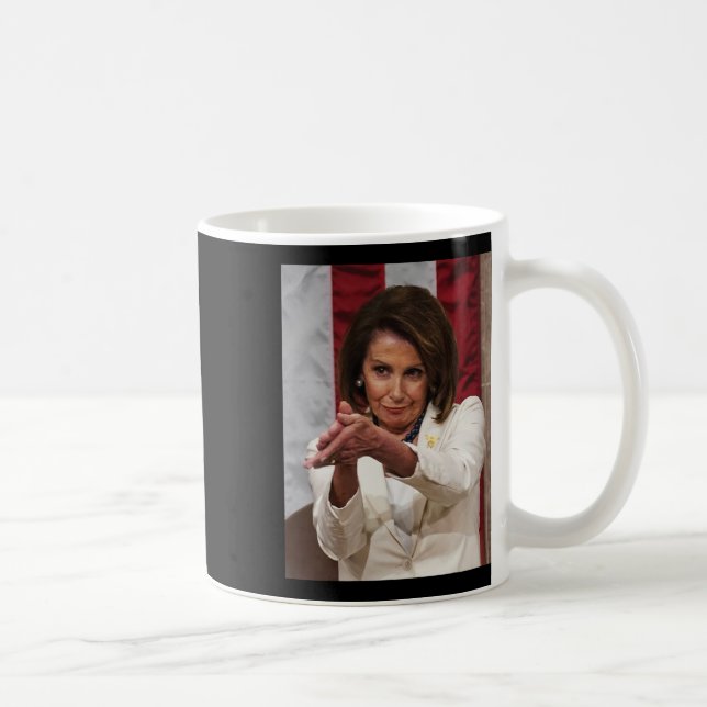 Mug Drôle Nancy Pelosi Clap Back Anti Trump meme Tee (Droite)