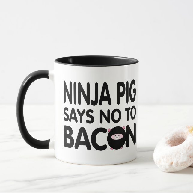Mug Drôle Ninja Pig dit Non à Bacon (Avec donut)