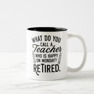 Mug drôle pour enseignant à la retraite – “Heureux