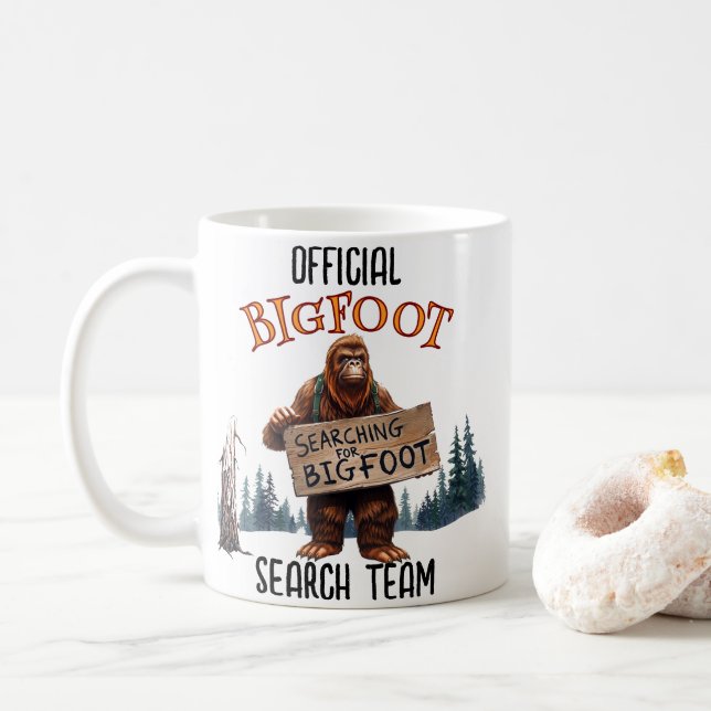 Mug Drôle Sasquatch Bigfoot Dans Les Bois (Avec donut)