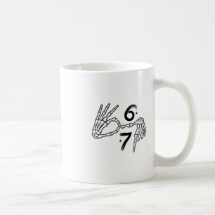 Mug Drôle Six Sept 6 7 Mème 67 Main de squelette Hallo
