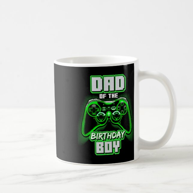 Mug Du jeu vidéo assorti au garçon d'anniversaire P (Droite)