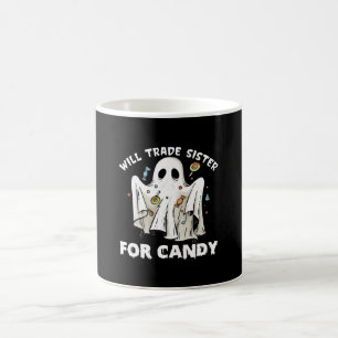 Mug échangera sœur contre bonbons fantôme d'Halloween