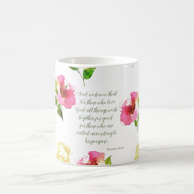 Mug Écriture Florale Romains 8:28 (Centre)