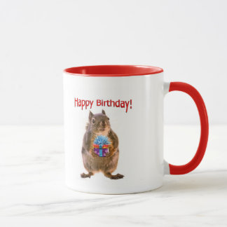 Mug Écureuil de joyeux anniversaire avec le présent