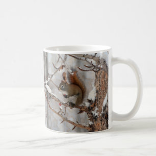Mug Écureuil d'hiver, neige et baies rouges Conception