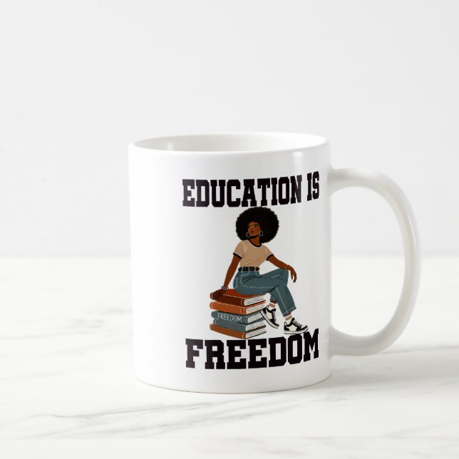 Mug Éducation du Mois de l'histoire des Noirs Est la L (Droite)