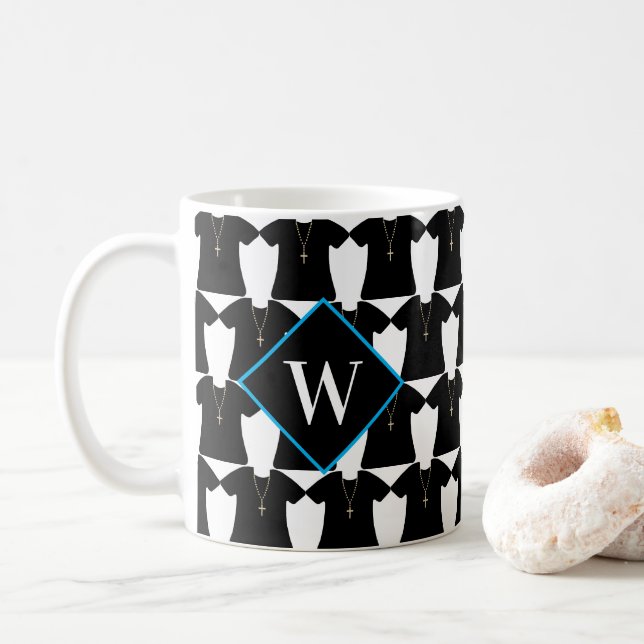 Mug Église prêtre Pasteur Noir Cassock Monogramme (Avec donut)