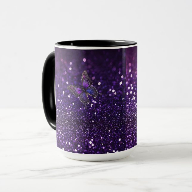 Mug Élégance Enchantante : Le papillon pourpre (Devant gauche)