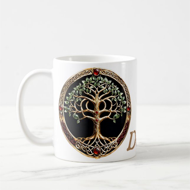 Mug Élégant arbre noble de vie avec noeud celtique. (Gauche)