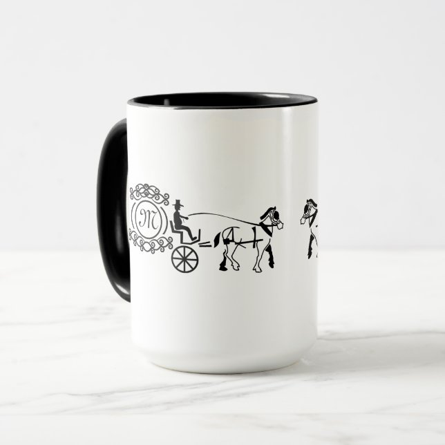 Mug Élégant cheval tiré Mariage Wagon Monogramme (Devant gauche)