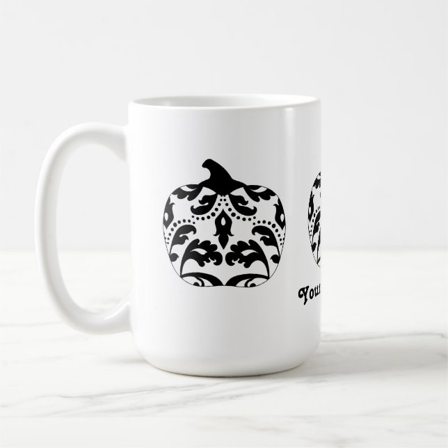Mug Élégant noir et blanc damassé citrouille Halloween (Gauche)