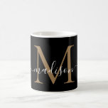 Mug Élégant Noir Monogramme Girly Script élégant<br><div class="desc">Élégant Monogramme d'or noir Script Girly Stylish Mug de café</div>