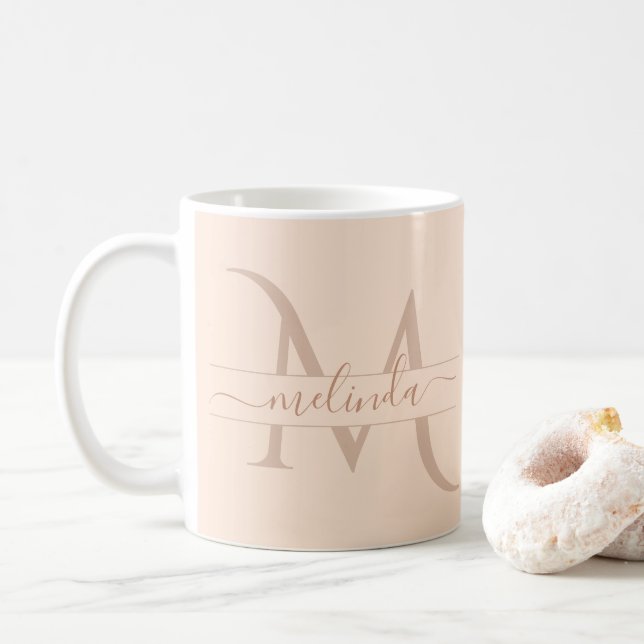 Mug Élégant Pastel rose Monogramme Nom du script Femin (Avec donut)