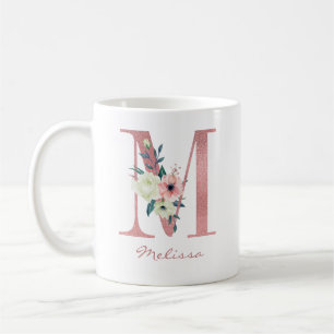 Mug Élégante lettre florale M Bouquet rose et ivoire
