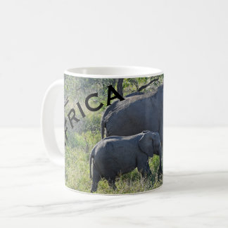 Mug Éléphant et bébé de mère d'éléphants de l'Afrique