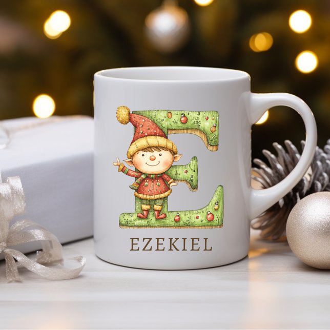 Mug Elfe de Noël personnalisé avec initiale E monogram (Personalized Christmas Elf Initial E Monogram Coffee Mug)