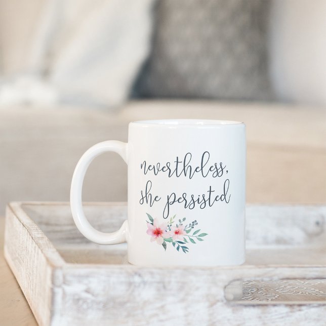 Mug Elle A Néanmoins Persisté La Citation (Créateur téléchargé)