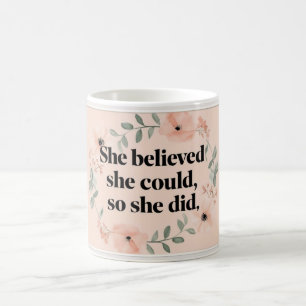 Mug Elle croyait des fleurs sauvages minimalistes de t