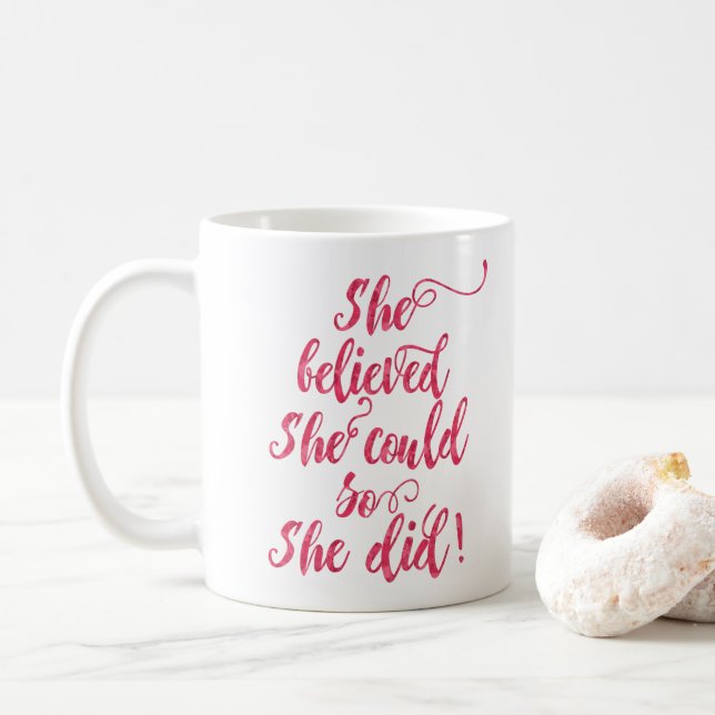 Mug Elle Croyait Qu'Elle Pouvait Le Faire Pour Faire D (Avec donut)