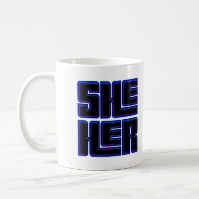 Mug Elle est grande et audacieuse (Gauche)