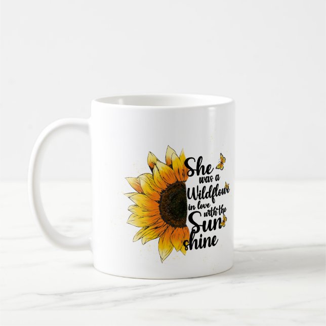 Mug Elle Était Un Fleur sauvage Amoureux Du Soleil (Gauche)