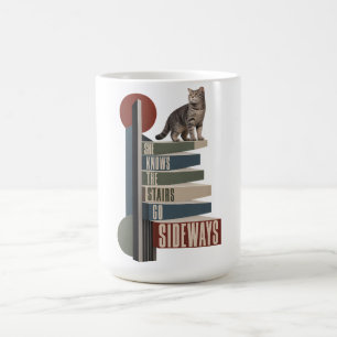 Mug Elle sait que l'escalier va de côté Chat drôle Géo