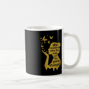 Mug Elle S'Est Souvenue De Qui Elle Était Et Le Jeu A 