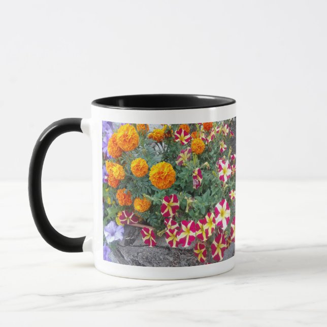 Mug en céramique avec Petunias et Marigolds (Gauche)