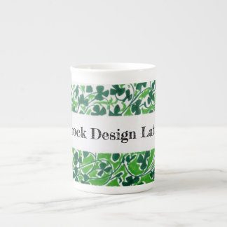 Mug en latte de conception shamrock