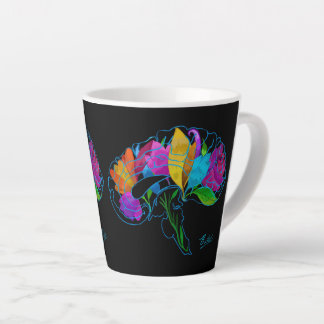 Mug en latte du cerveau floral