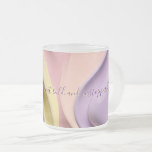 Mug en verre dépoli au graphique abstrait stylisé