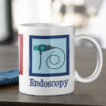 Mug Endoscopie Peace Love<br><div class="desc">Peace Love Endoscopy. Un joli cadeau avec un signe de paix,  un coeur et un endoscope utilisés dans les procédures médicales pour désigner un patient.</div>