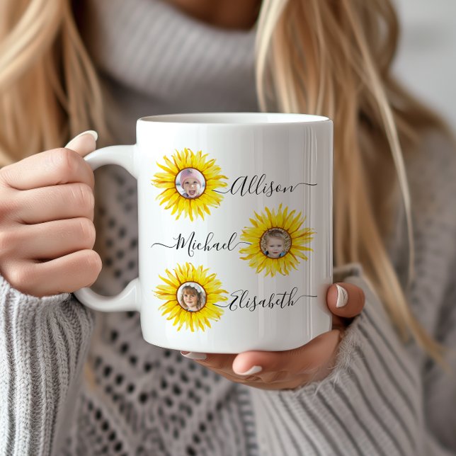 Mug Enfants tournesol | Photo des petits enfants (Capture cherished moments with this personalized mug adorned with photos of your grandchildren.)