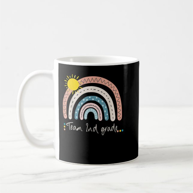 Mug Enseignant de 2e année de l'équipe Pré-K Équipe Ar (Gauche)