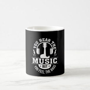 Mug Entendez le joueur de guitare basse bas de