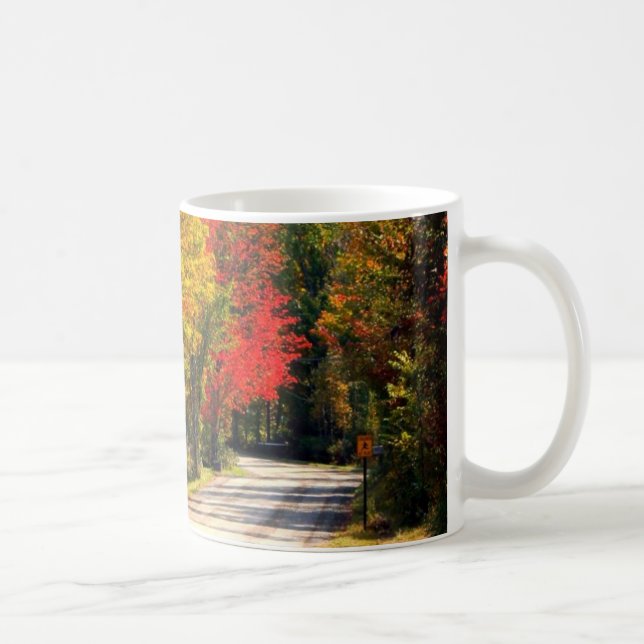 Mug Entouré par couleur d'automne (Droite)