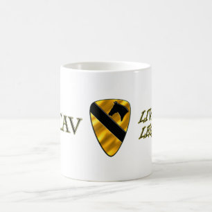 Mug ęr La Division de cavalerie vivent la légende