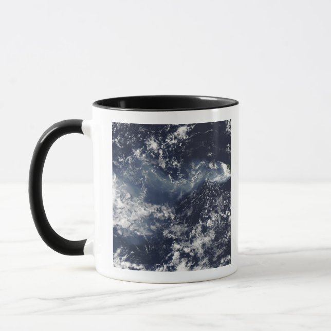 Mug Éruption du piton de la Fournaise, Isla de la Réun (Gauche)