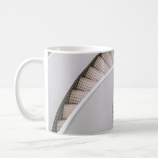 MUG ESCALIERS EN BÉTON BLANC ET BROWN (Gauche)