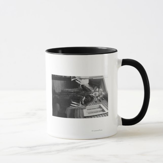Mug Eskimo Medicine Homme et Sick Boy en Alaska (Droite)