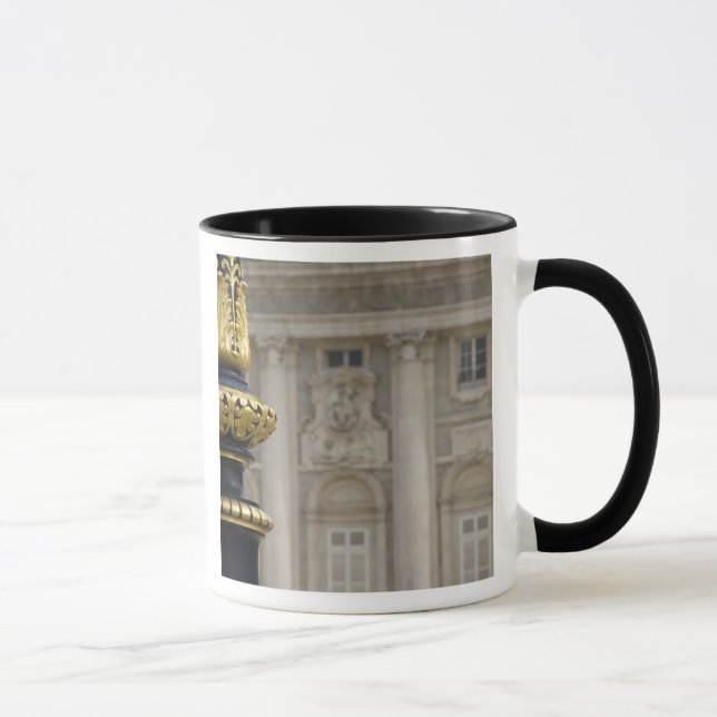 Mug Espagne, Madrid. Palais royal, lampe dorée ornée (Droite)