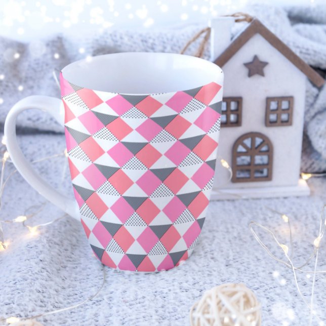 Mug esthétique rose et noir triangle motif décoratif (Créateur téléchargé)
