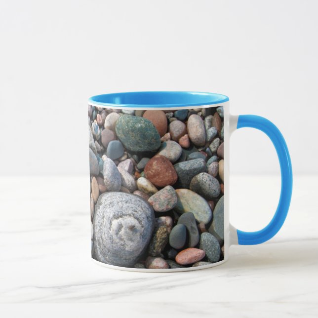 Mug États-Unis, Michigan. Galets polis sur le rivage (Droite)